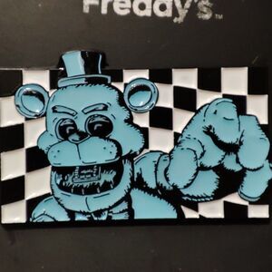 Five Nights At Freddy's Freddy Fazbear Glow In The Dark Enamel Lapel Pin Badge